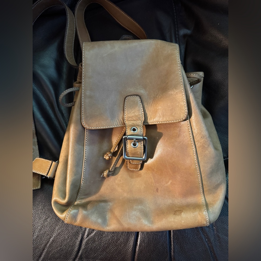 COACH Vintage Light Tan Leather Legacy Drawstring Backpack Bag 9569 small - Picture 12 of 16